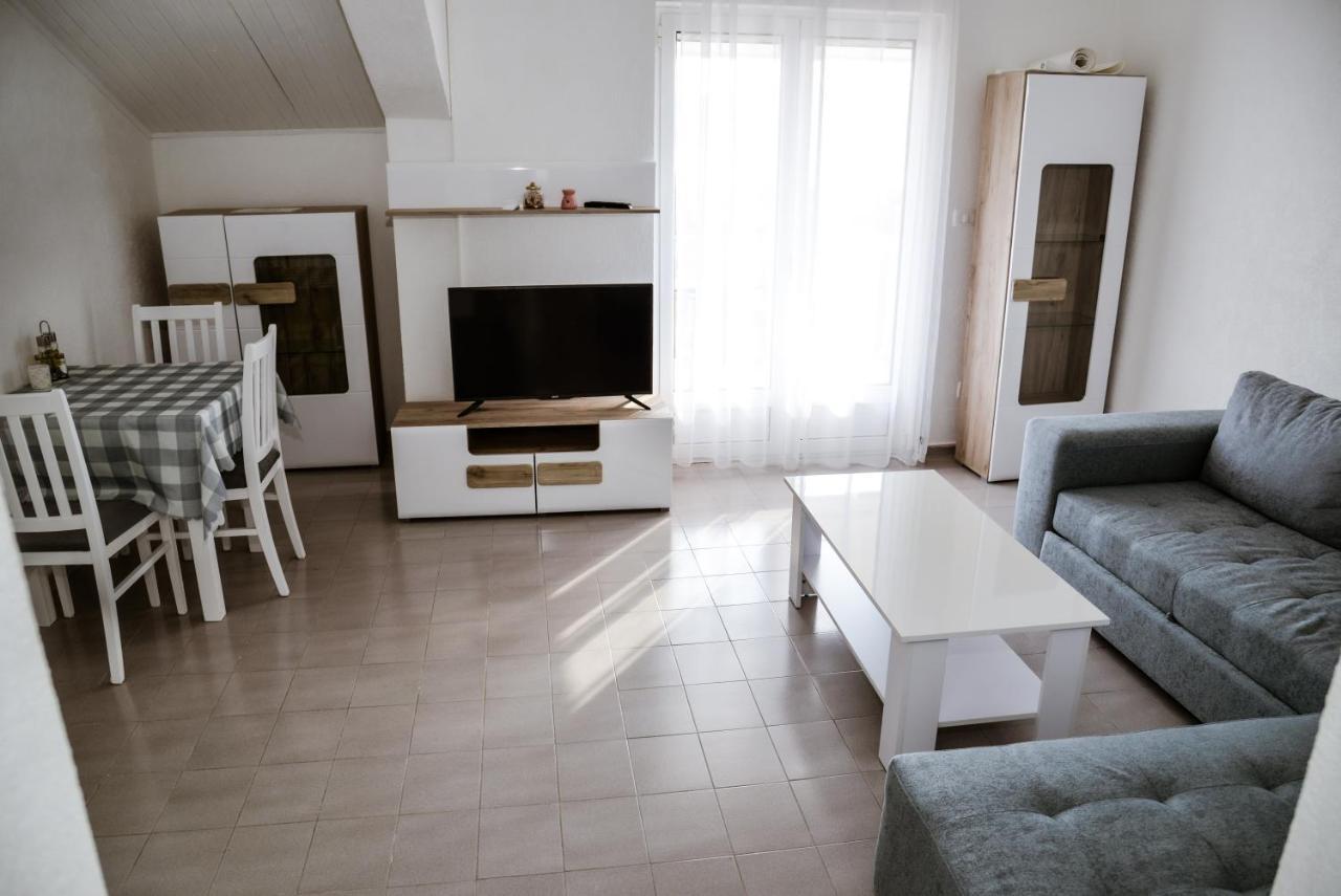 Iker Apartments Тиват Екстер'єр фото