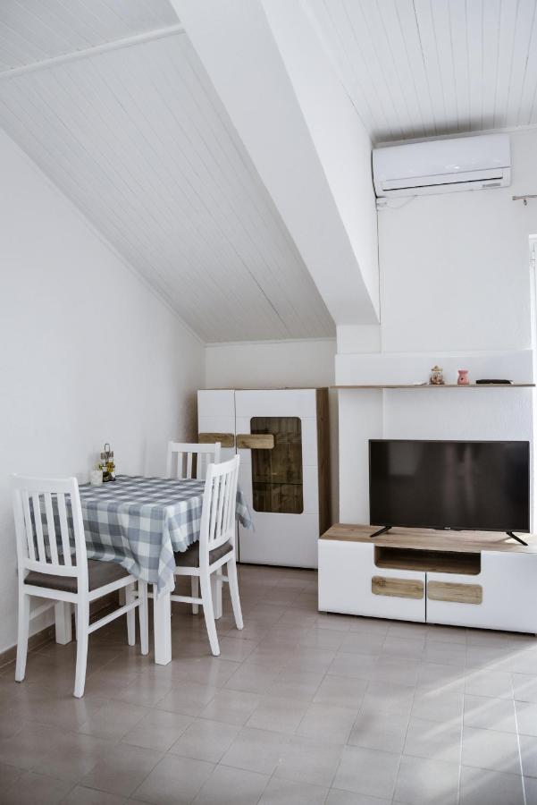 Iker Apartments Тиват Екстер'єр фото