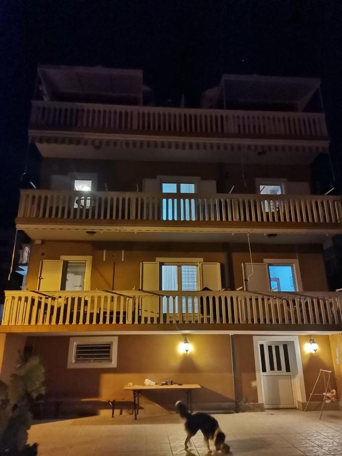 Iker Apartments Тиват Екстер'єр фото