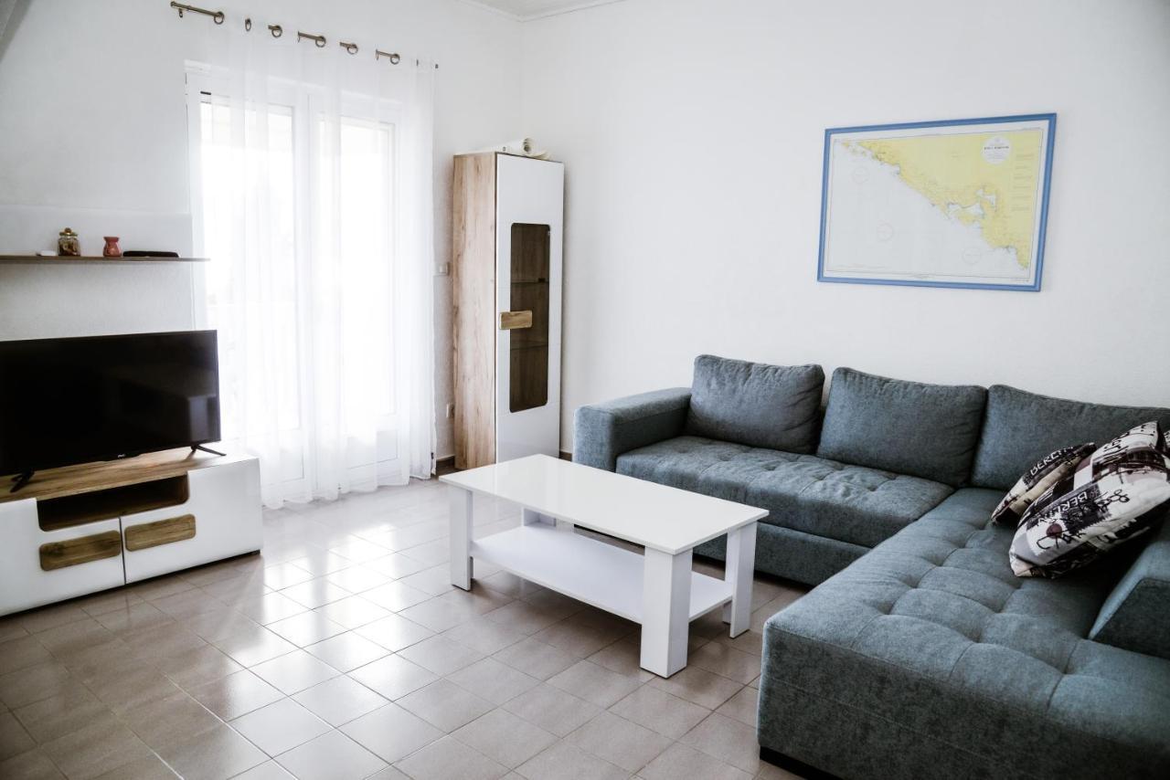 Iker Apartments Тиват Екстер'єр фото
